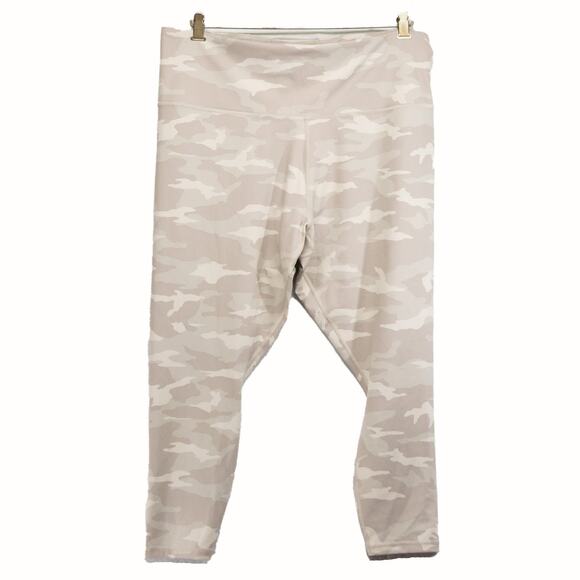 Women's 2X ATHLETA Leggings Gray Camo Elation 7/8 Tight Workout Pants Leggings - Picture 1 of 5
